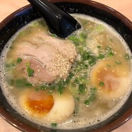 Tsukemen jo sriracha ถนนศรีราชานคร