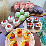 ตลาดเป็นสุข Kanchanaburi