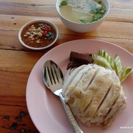 ข้าวมันไก่ตอนศรีโสธร ตลาดนัดวัดทุ่งเศรษฐี