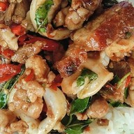 ครัวคุณนันท์อาหารตามสั่ง-ลาบน้ำตก