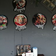 บรรยากาศ กลิ่นกะเพรา แม่สอด