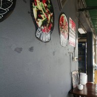 บรรยากาศ กลิ่นกะเพรา แม่สอด