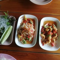 เมนูของร้าน แซ่บส้มตำหมูย่าง
