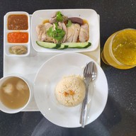 Limfun (ลิ้มฟั่น) ข้าวมันไก่สิงคโปร์