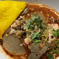 โซ้ย เย็นตาโฟลูกชิ้นแคะ ต้มยำมะนาวสดรสเด็ด ดอนหวาย