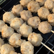 ลูกชิ้นปิ้งบนเมฆ น้ำจิ้มมะขามสูตรเด็ด (บนเมฆ) แพร่