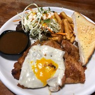 EAT STEAK บางแสน บางแสน