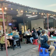 อีสานท้ายซอย เทคโนฯลาดกระบัง ซอยบ้านกลางสวน