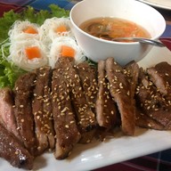 เวียงจันทน์ เนินพลับหวาน