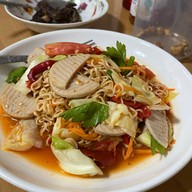 ก๋วยเตี๋ยวเนื้อตุ๋น อ ต ก ลำลูกกาคลอง2