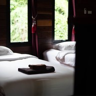 Sai Yok View raft Resort