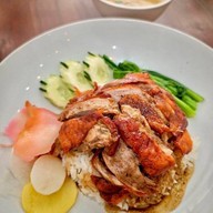 อิ่มหนำโภชนา