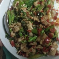 อาหารตามสั่ง ครัวบ้านอ้อย&ก๋วยจั๊บญวน ชาเย็น กาเเฟเย็น สุทธิสาร