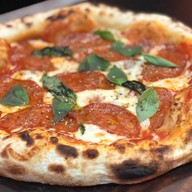 พิซซ่าห๊ะ pizza ha แป้งสด สาขาหลักสองพลาซ่า