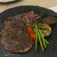 เมนูของร้าน Meat Maidens