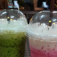 โรตีป้าหนอม & อันวาฮาลาลฟู้ด