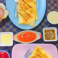 โรตีป้าหนอม & อันวาฮาลาลฟู้ด