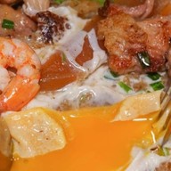 สุกี้ ลัคกี้ แม่โจ้