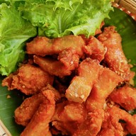 บ้านจันทร์ข้าว สนามจันทร์