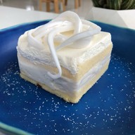 Sourcream Factory the craftsman’s sweet