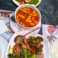 ป้อน แฟชั่นไอส์แลนด์