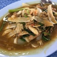 ครัวยายชิ้น -