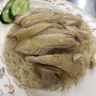 ข้าวมันไก่ลิ้มโภชนาตลาดพลู