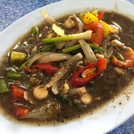 ครัวยายชิ้น -