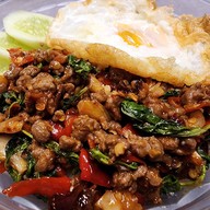 กะเพราะนายอ้วน ติวานนท์