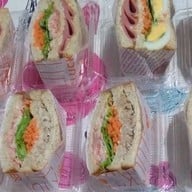 หนมหวานน้ำกะทิ เฉาก๊วยนมสดทรงเครื่อง
