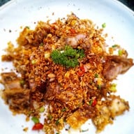 ป้อน แฟชั่นไอส์แลนด์