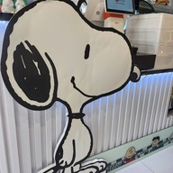 Charlie Brown cafe