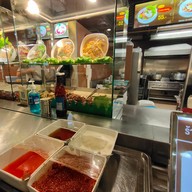 หน้าร้าน บ้านกะเพราอาหารตามสั่ง ศูนย์อาหารลาซาล