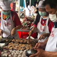 ขนมบ้าบิ่นมะพร้าวอ่อน หน้าธ.ธนชาต ตลาดนครปฐม 0700-1300