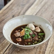 ก๋วยเตี๋ยวเรือริมน้ำ วัดเทวราชกุญชร