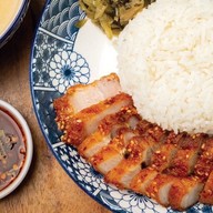 แม่เล็กผัดไทย หอยทอด โบราณ ตลาดสิงหสุต