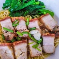 หมูกรอบแซ่บ ครูซ่าส์ บิ๊กซี