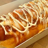 GOODBUN (chicken spread) The palm