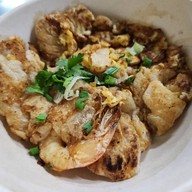 เมนูของร้าน ก๋วยเตี๋ยวคั่วเป็ดอร่อยริมทาง คลองถม