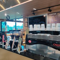 บรรยากาศ Golden Coffee สะพานสูง