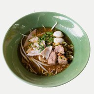 เฮียตือก๋วยเตี๋ยวหมูเครื่องยาจีน เจ้าเดียวเมืองปทุม