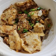 เมนูของร้าน ก๋วยเตี๋ยวคั่วเป็ดอร่อยริมทาง คลองถม