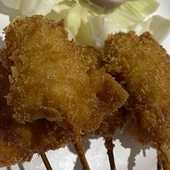 เจ๊หนู ไก่ทอดไม่มีกระดูก ลูกชิ้นทอด ศาลเจ้ากลางซอยตลาดขวัญพัฒนา