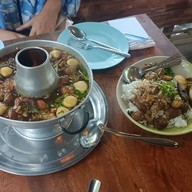 เมนูของร้าน ร้าน เฮียชู เนื้อตุ๋น&หมูตุ๋น ข้าวขาหมู