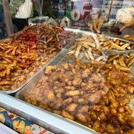 ข้าวเหนียวหน้าหมู คุณตา รถไฟฟ้าพญาไท
