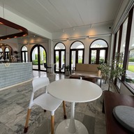 บรรยากาศ holly home