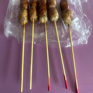 เมนูของร้าน ไส้กรอกแม่อุดม ใกล้ริมปิงนวรัฐ