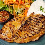 ครัวกะเพรารสเด็ดพริกเเห้ง ข้าวไข่ข้น บางรักใหญ่ 1