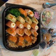 Sugoi Sushi สุโก่ย ซูชิ แซลมอนสดนอร์เวย์