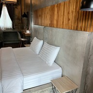 Leela Boutique